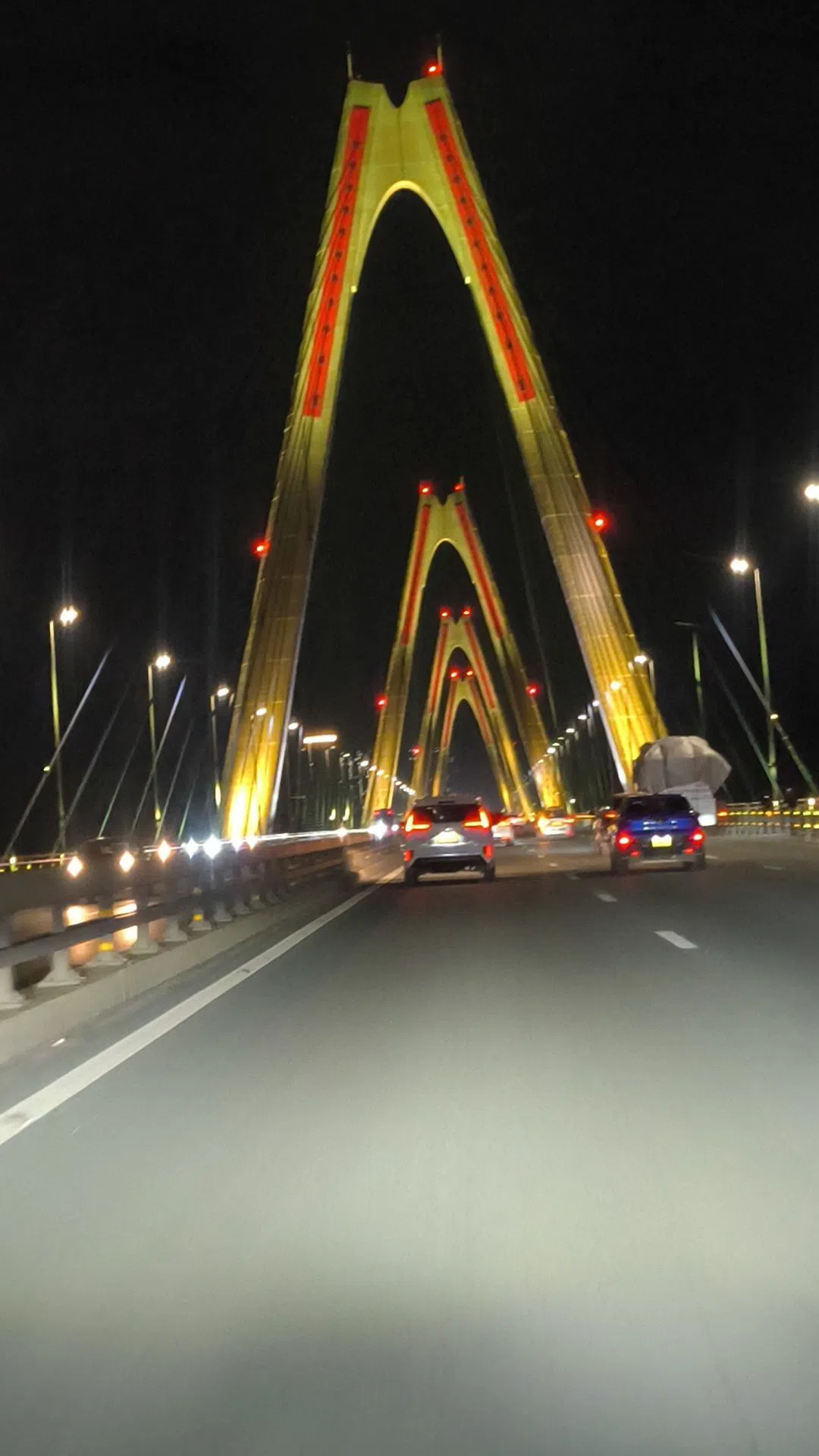 Nhat Tan Bridge, Hanoi