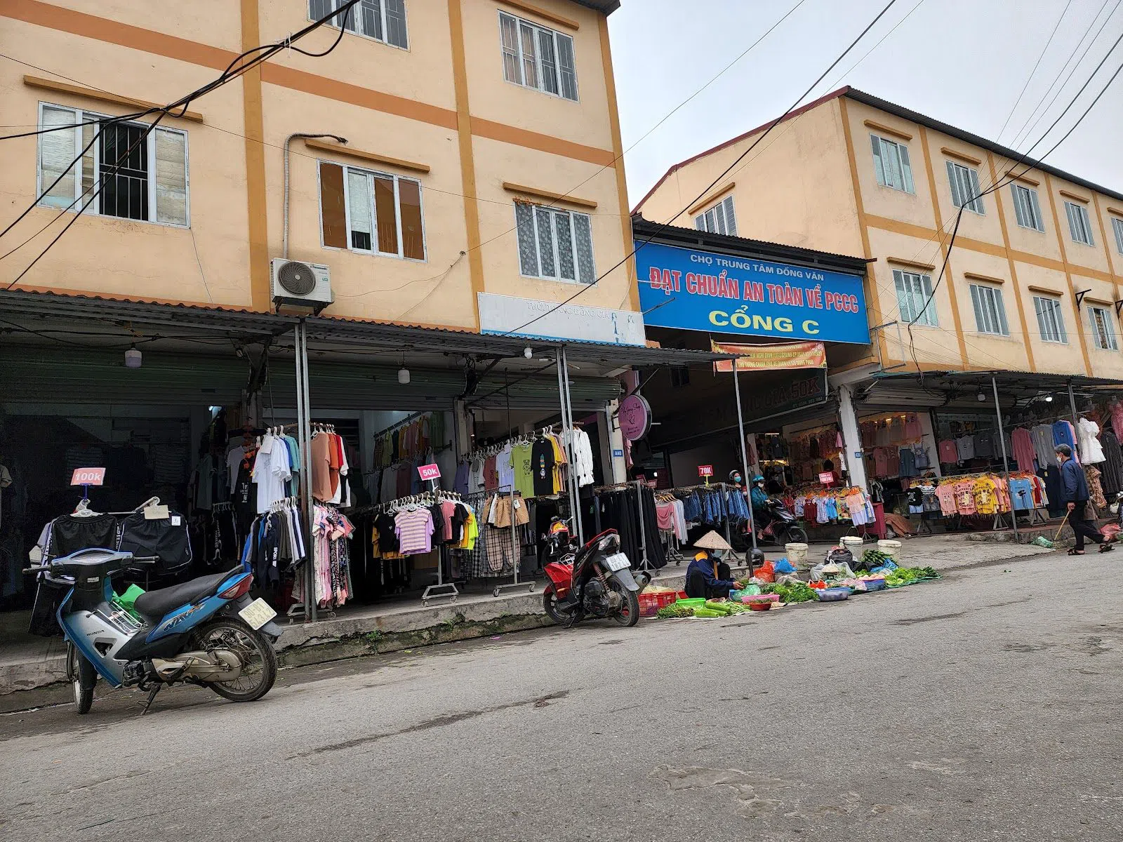 Đồng Văn Market (Chợ Đồng Văn), Hanoi